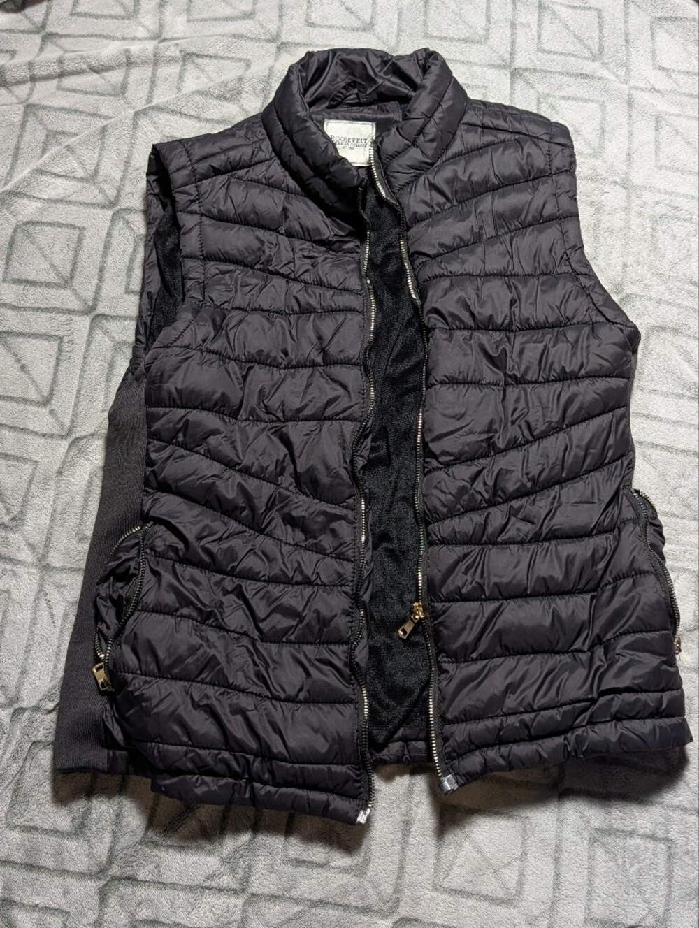 Lightweight Quilted Puffer Vest - Black